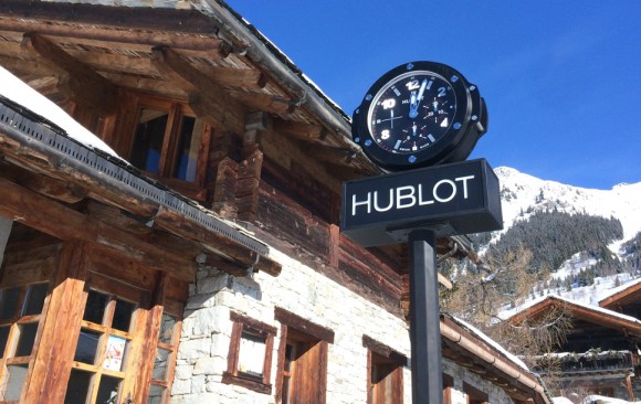 DOUBLE-SIDED CLOCK IN VERBIER. SWITZERLAND.